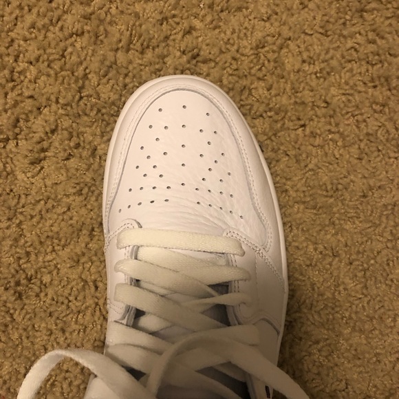 Jordan 1 Retro High Court Purple - Picture 9 of 10